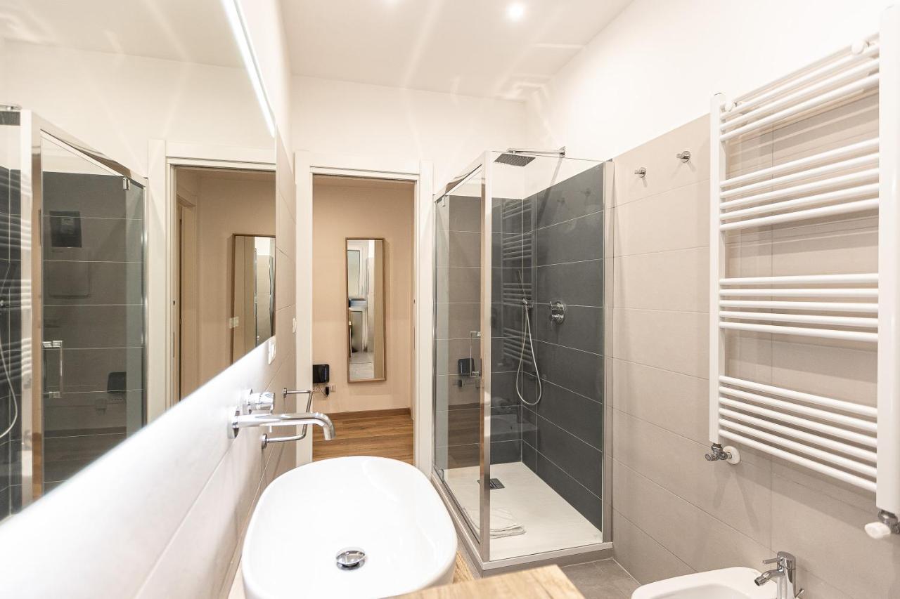 Matilde Modern Apartment-Rental In Рим Экстерьер фото